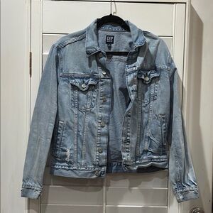 GAP Jean Jacket Light Wash w/ Distress